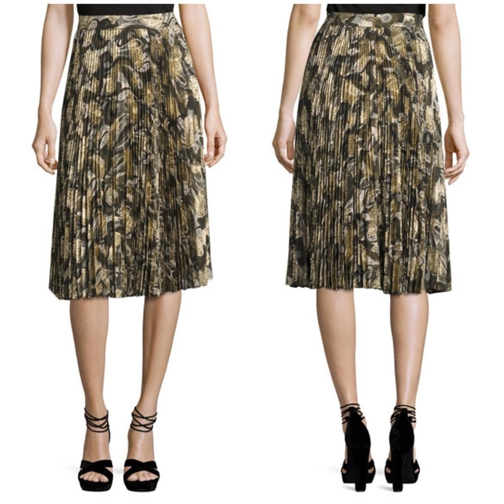 Haute Hippie Sunburst Flare Pleated Paisley Midi Skit Size 4‎